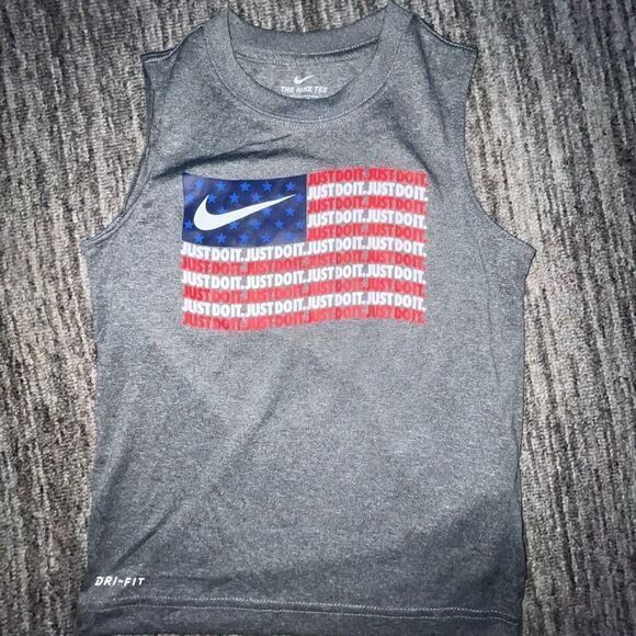 Nike Boys Size Medium Just Do‎ It Flag Tank Grey Sleeveless Patriotic Muscle Tee - Picture 1 of 6